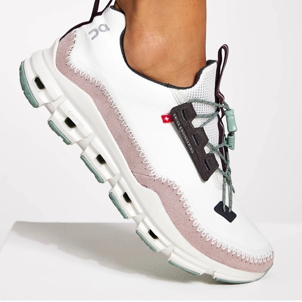 On Women’s Cloudaway Suze 9